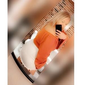 Meet your Posher, Bella